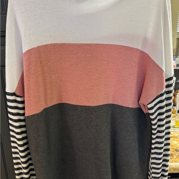 Colorblock Striped Long Sleeve Top - Picture 2 of 2